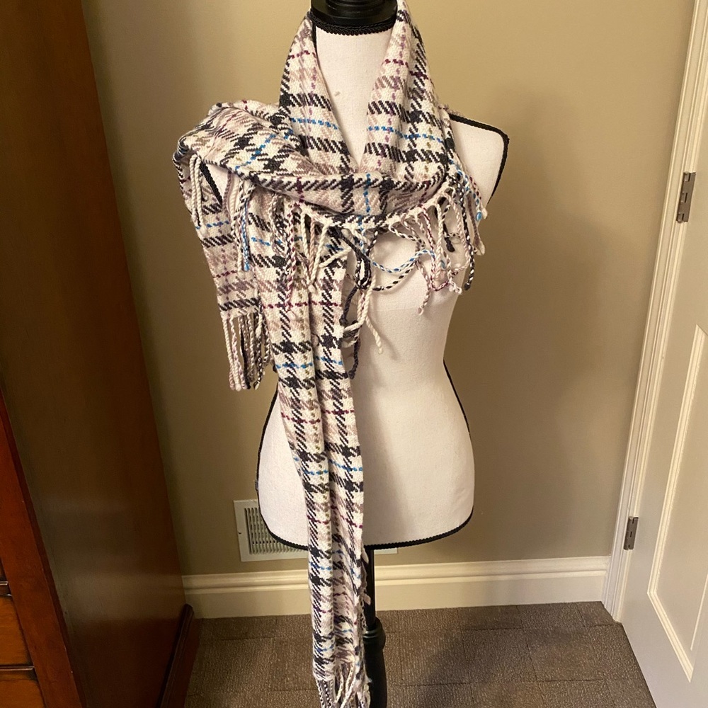 GAP Mutli-Colored Scarf with Fringe